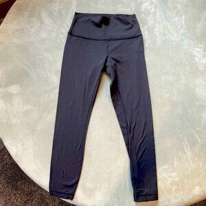 Lululemon black leggings 6 size